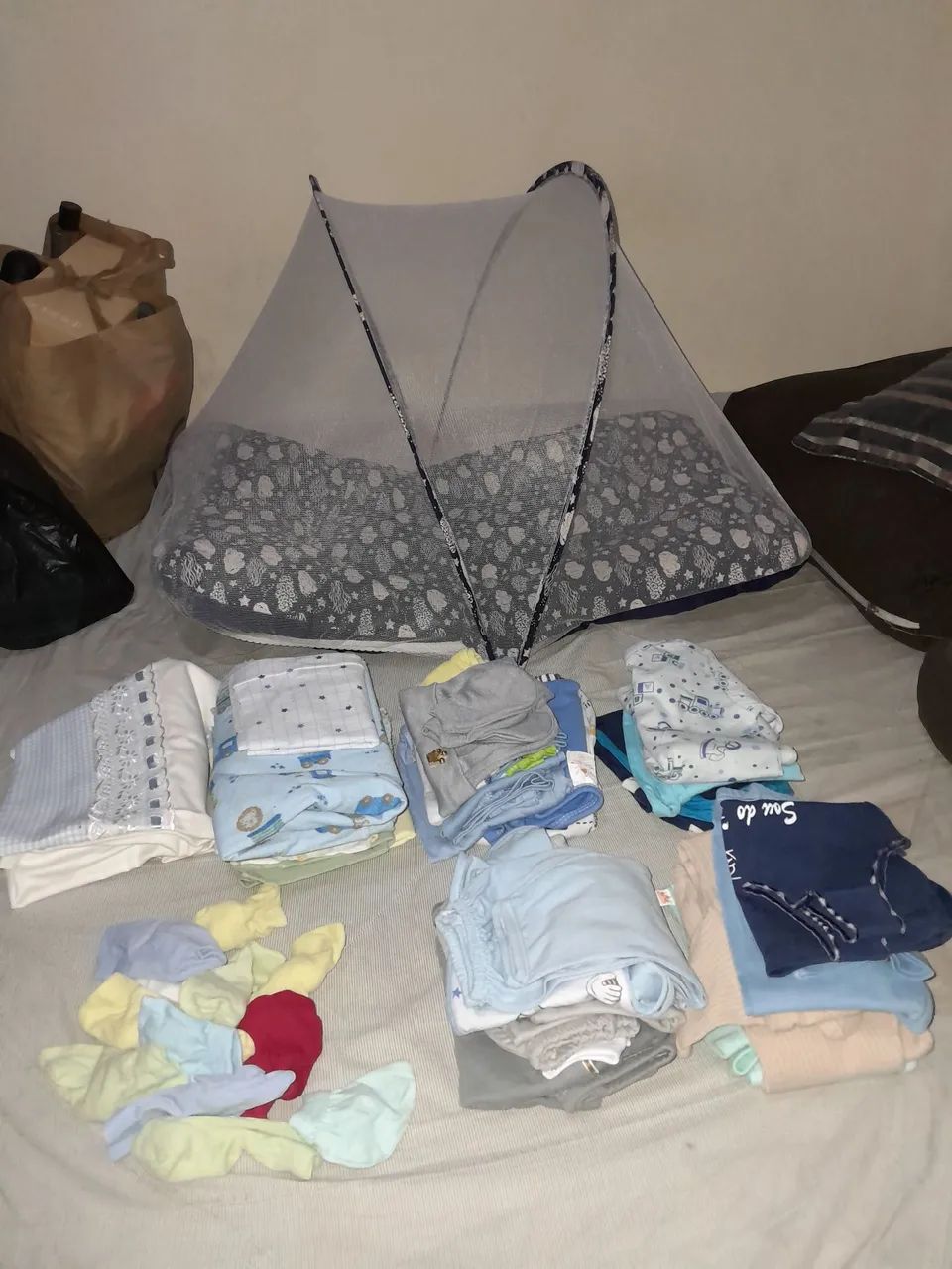 Enxoval de bebe nunca usado! 