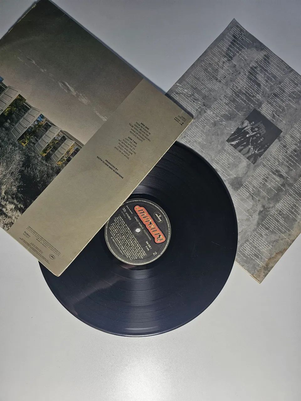 Vinil LP Scorpions - Crazy World - Foto 2