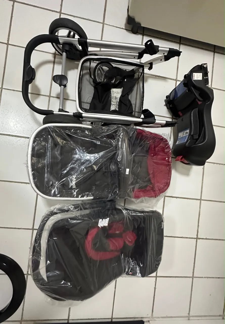 Kit Carrinho e bebê conforto Infanti 