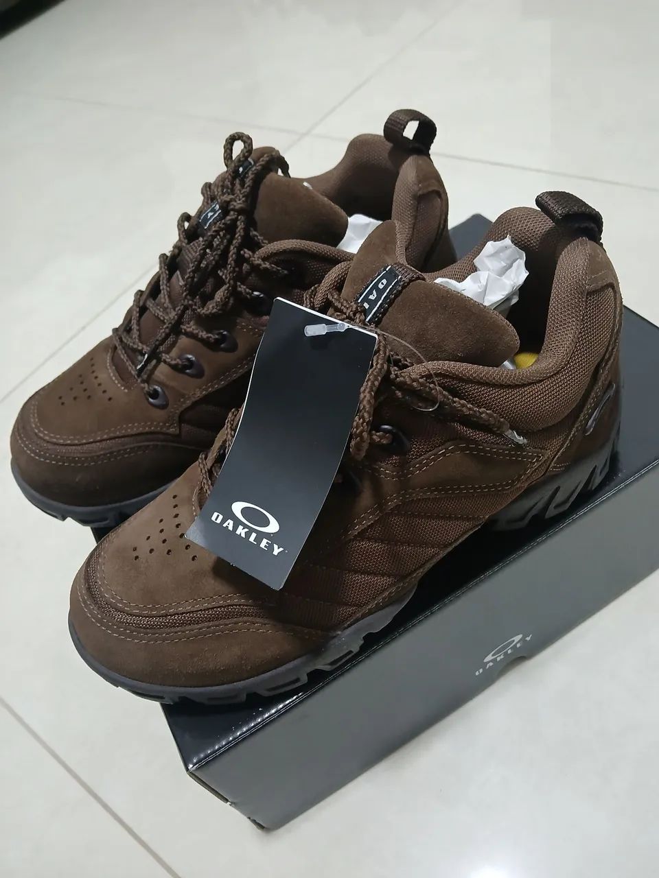 Tênis Oakley original (nunca usado) - Foto 4