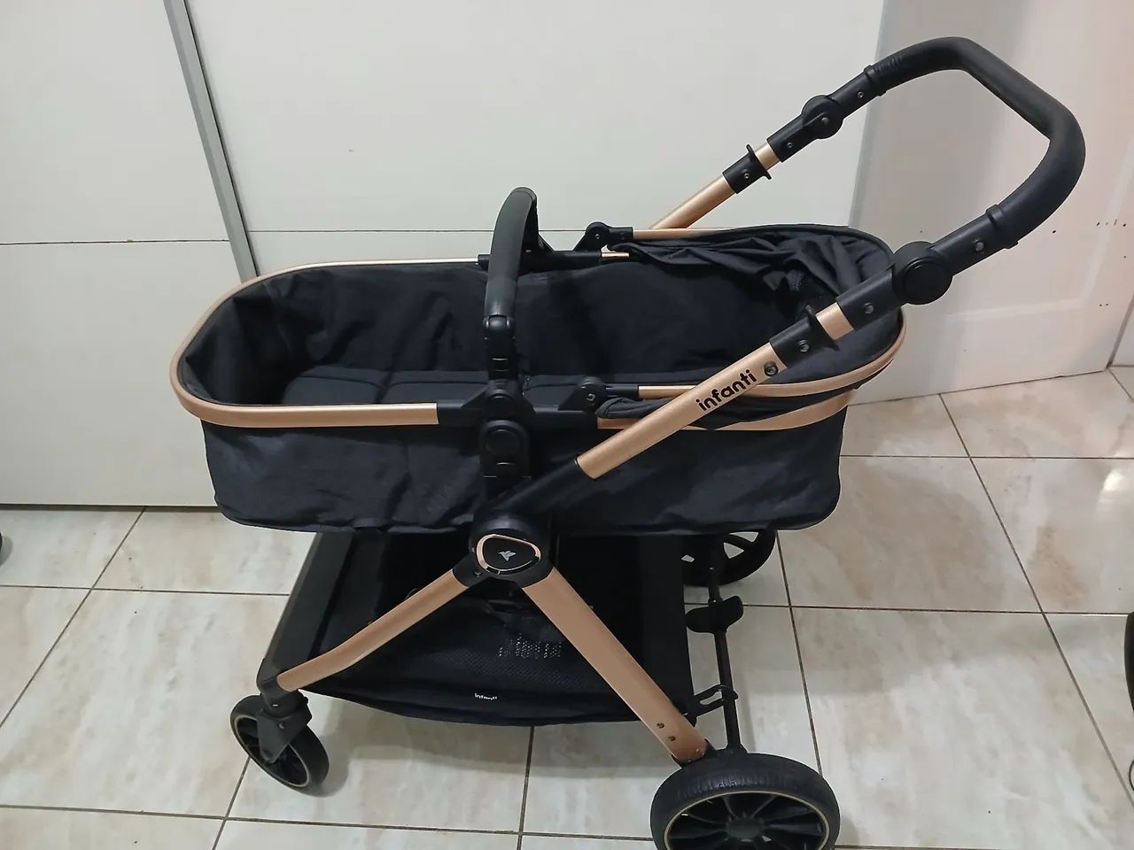 Carrinho Infanti Romanzo Duo Travel System Semi Novo + Bebê  Conforto - Foto 6