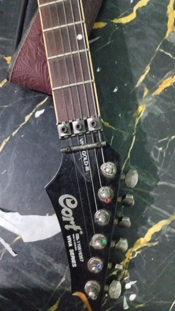guitarra e pedaleira - Foto 2