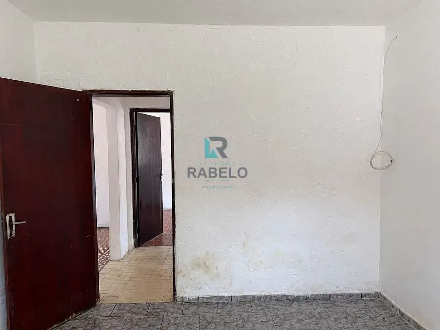 CASA À VENDA PRÓXIMA À PREFEITURA DE LORENA-SP - Foto 4