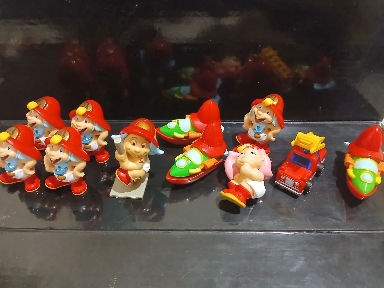 Bebês Bombeiros kinder ovo