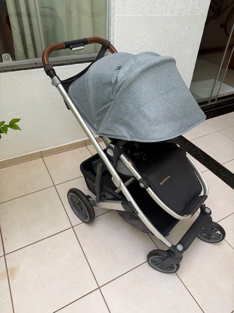 Carrinho de bebê UPPABABY 