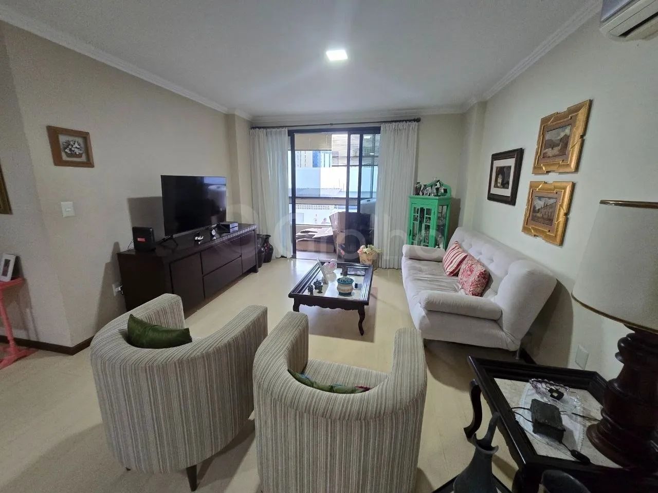 Apartamento de 146 m² com 4 quartos sendo 1 suíte no Centro - Foto 2