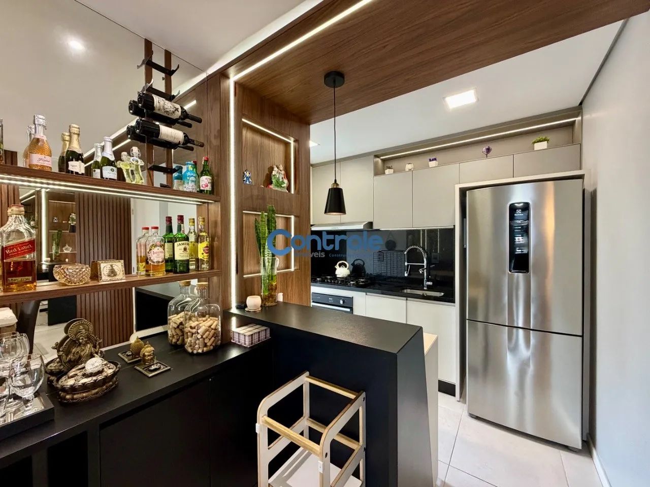 Apartamento com 03 dormitórios em Barreiros, São José/SC! - Foto 2