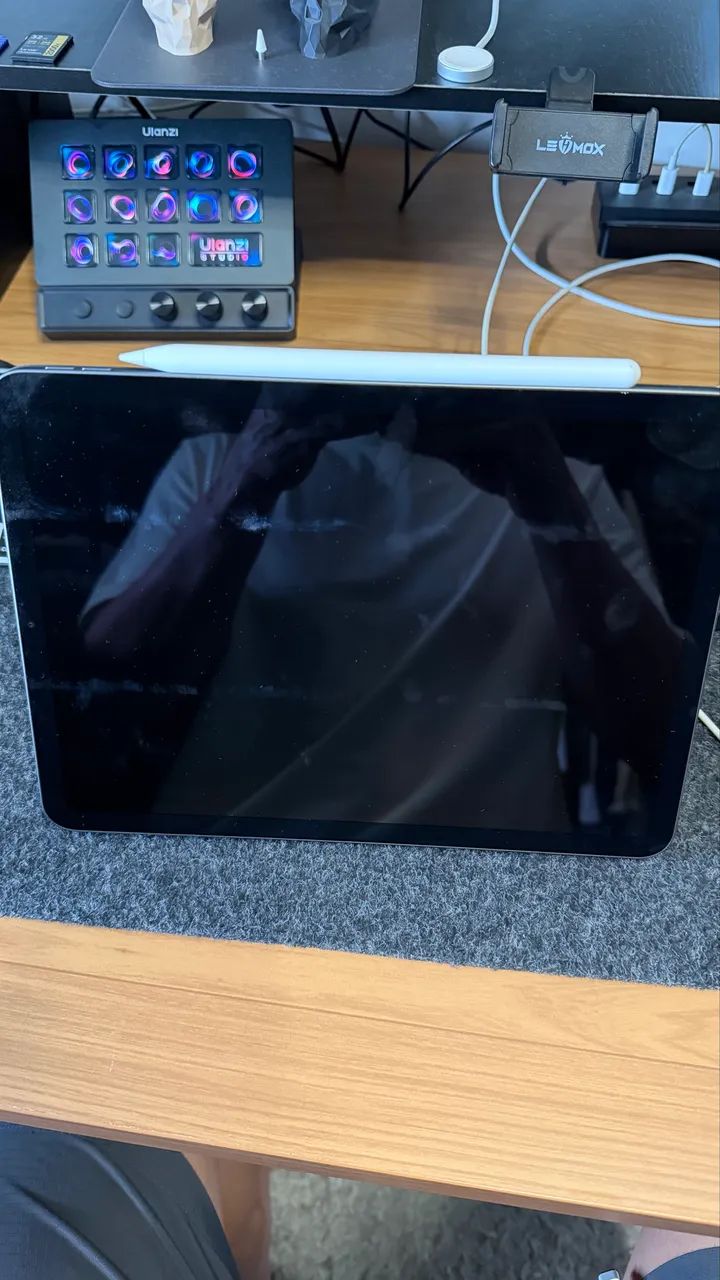 iPad Air 5 geração 64GB com capa e caneta original Apple  - Foto 3