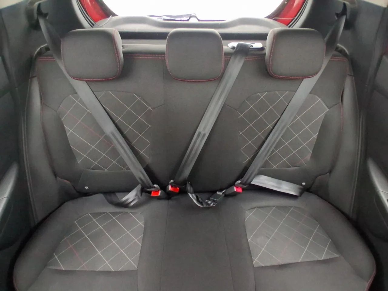 Renault Kwid 1.0 Zen, foto 18 de 18