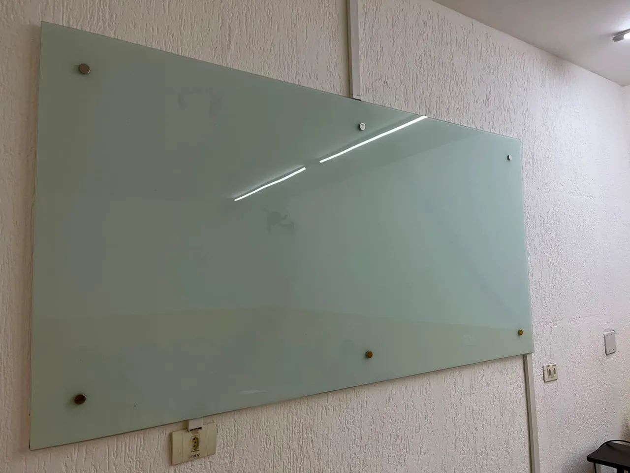Lousa de vidro impecável