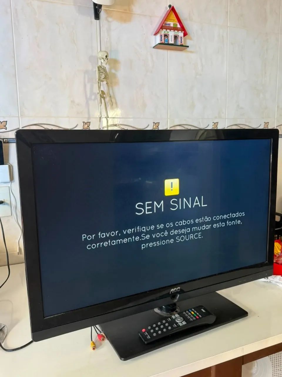 TV LED 32" AOC HDMI LE32W157 - Foto 2
