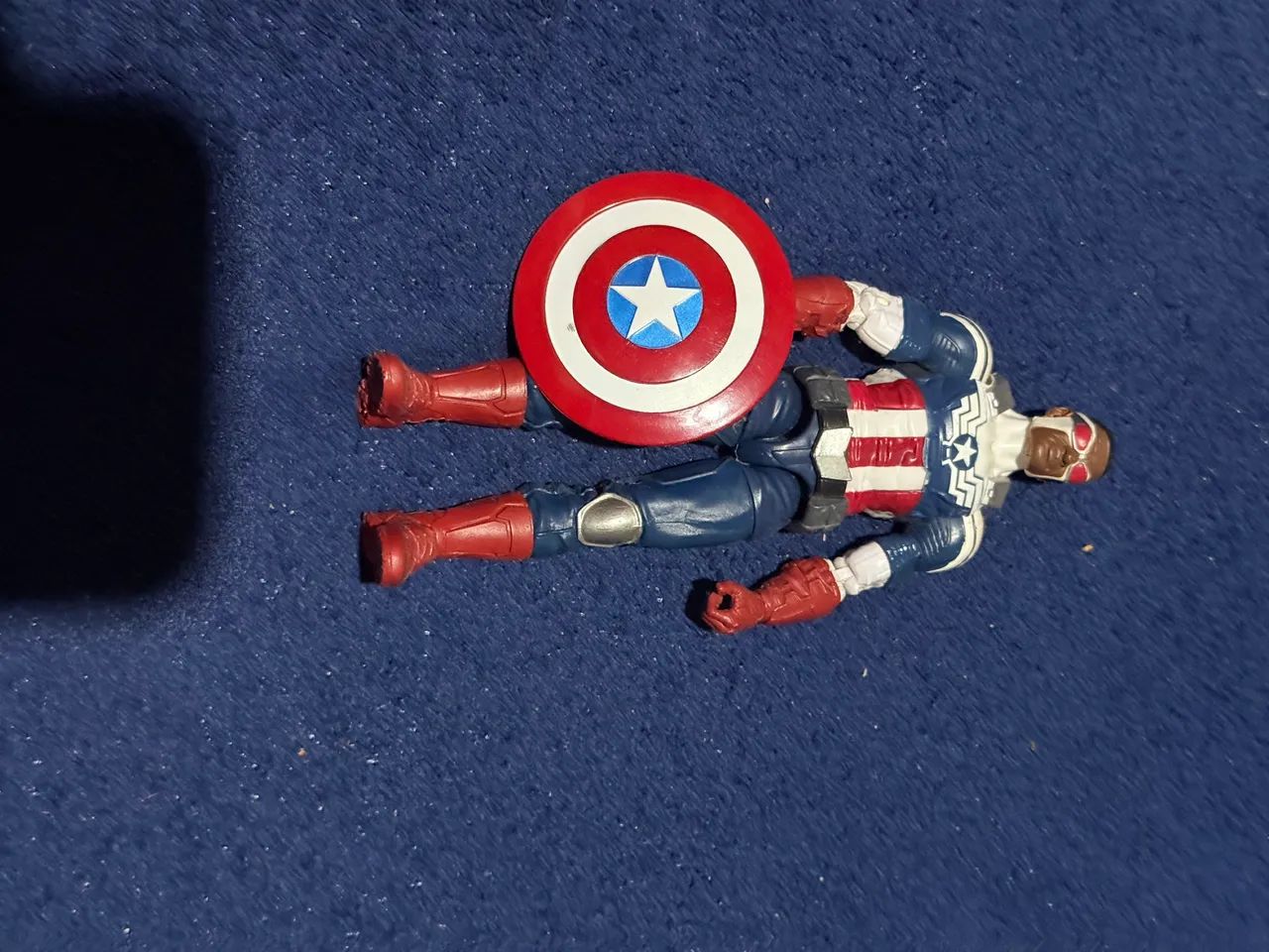 Marvel Legends Capitão América Sam Wilson  - Foto 3