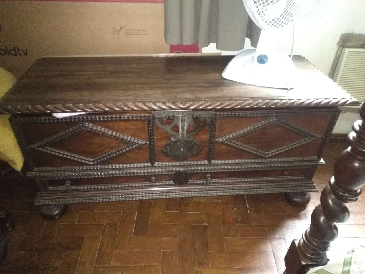 Conjunto de quarto estilo Manuelino - Foto 2