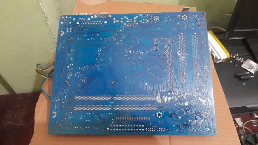 Kit Placa Mãe Gigabyte GA-G31M-S2L + Processador E4500 + 3gb Memória - Foto 5