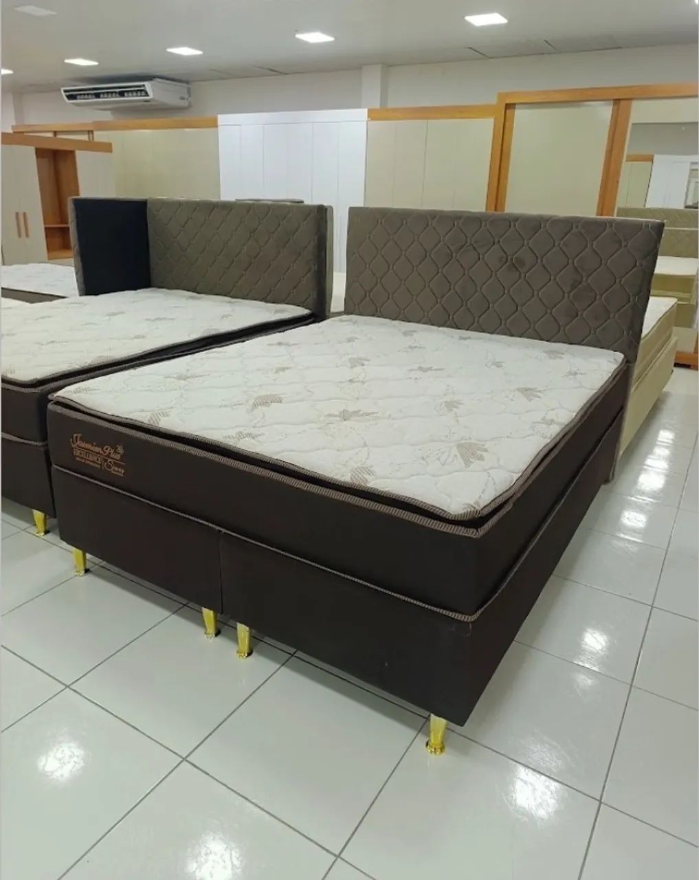 Cama Box Queen Jasmim Plus Excellence com Pillow Top (Base bipartida + Colchão)