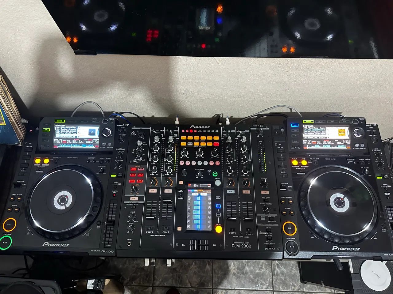 CDJ 2000 + MIXER DJM 2000