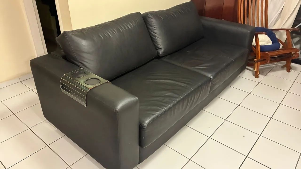 Sofá de Couro Retrátil 4 Lugares