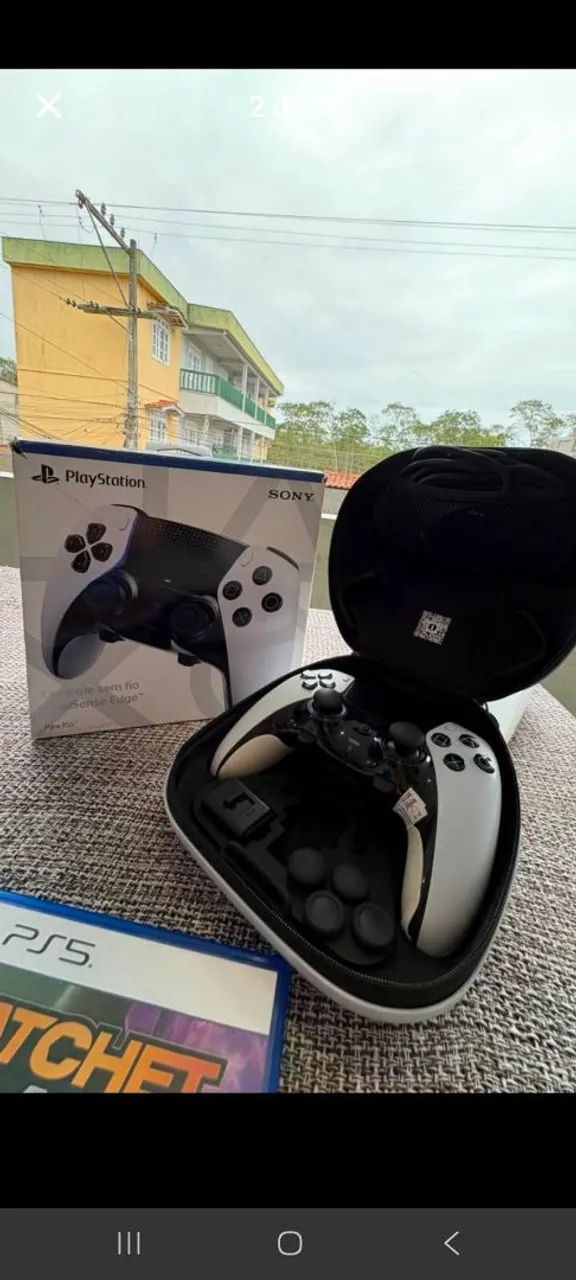PlayStation 5 com leitor e 2 controles - Foto 4