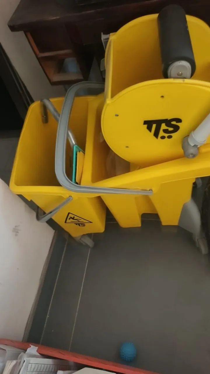 Carrinho de limpeza TTS 20l