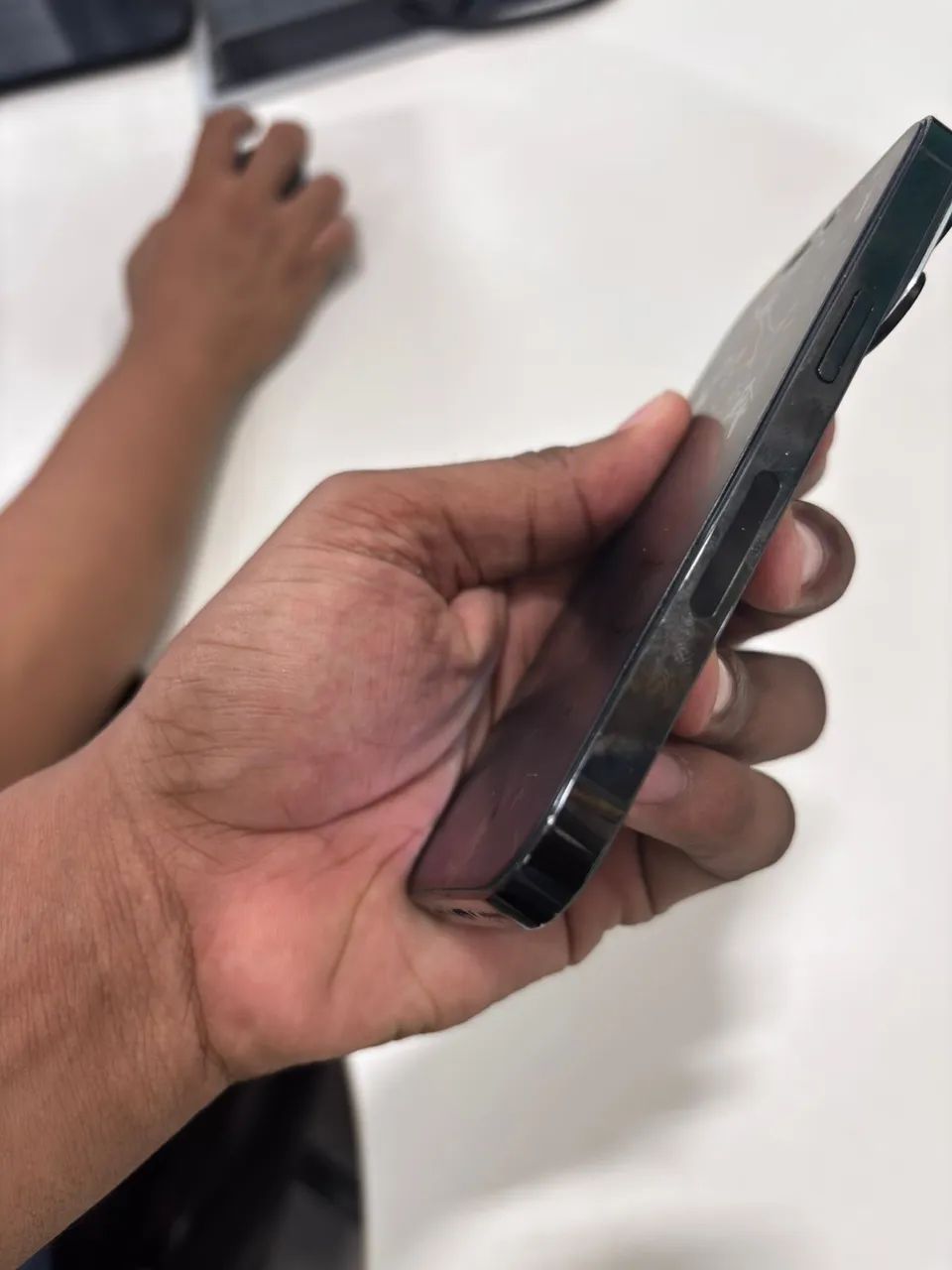 Vendo ou troco iPhone 14 Pro  - Foto 3