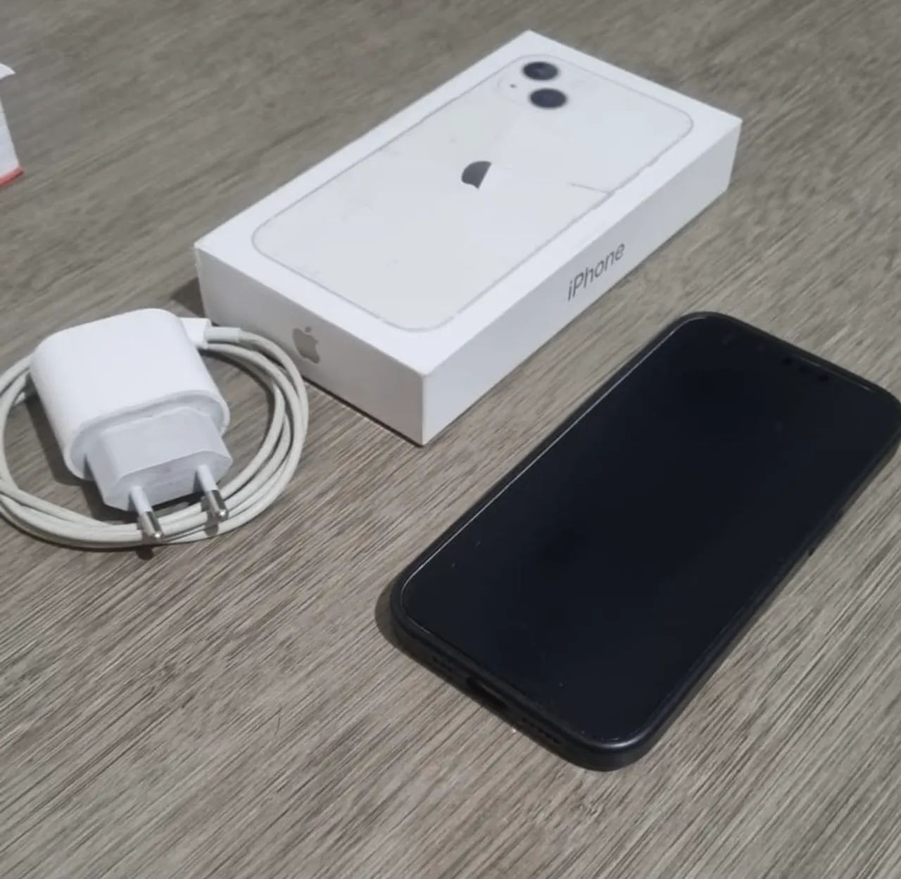 iPhone 13 impecável 