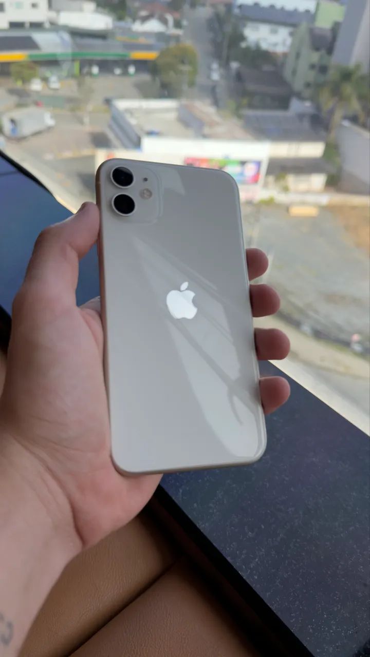 Vendo iPhone 11 128Gb Branco