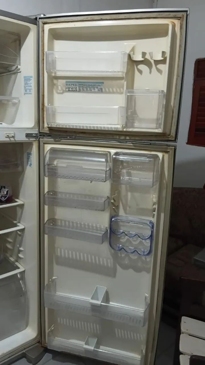 Geladeira Eletrolux para vender peças. - Foto 5