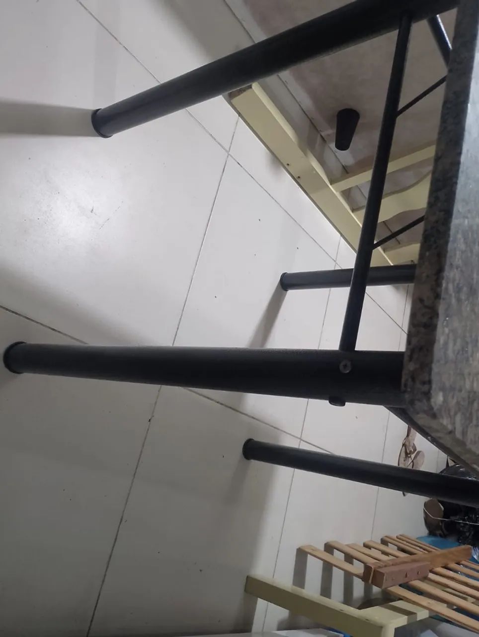 Vende mesa de mármore ( sem cadeiras) - Foto 3
