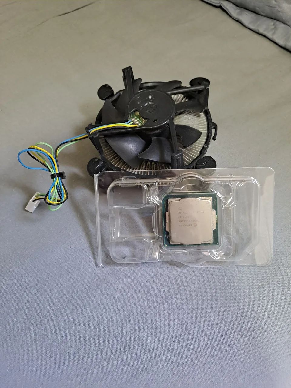 Vendo processador Intel I3-9100F 3.6GHz