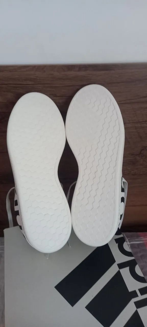 Tênis Adidas Advantage Branco n° 41 - Foto 4