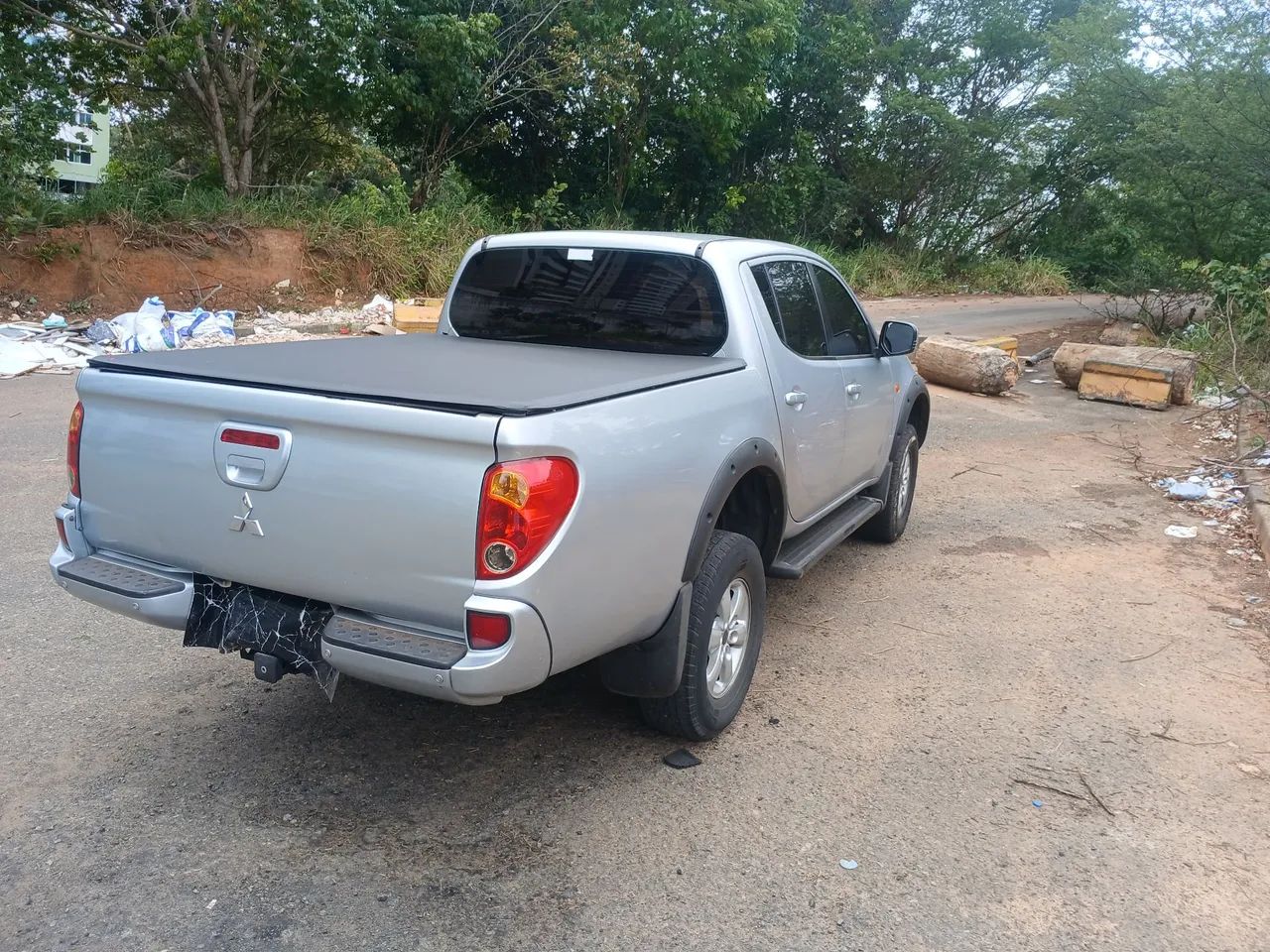 Mitsubishi L200 2015