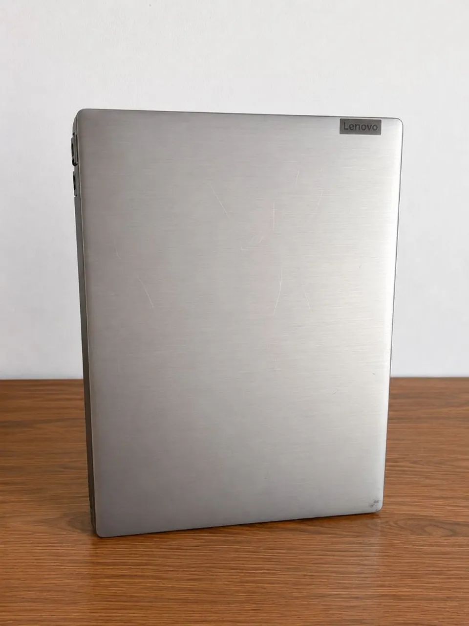 Notebook Lenovo ideaped com defeito 