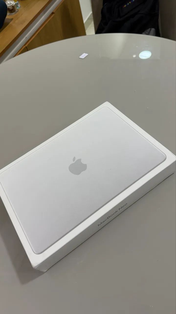Macbook Neo 512gb LACRADO