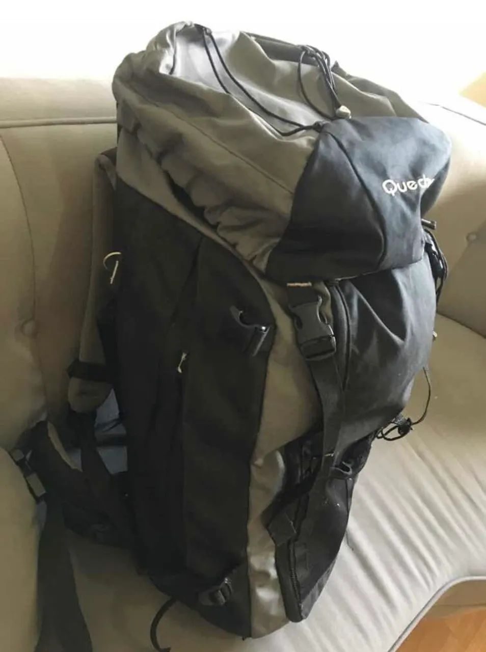 Mochila Quechua Viagem / Camping  - Foto 3