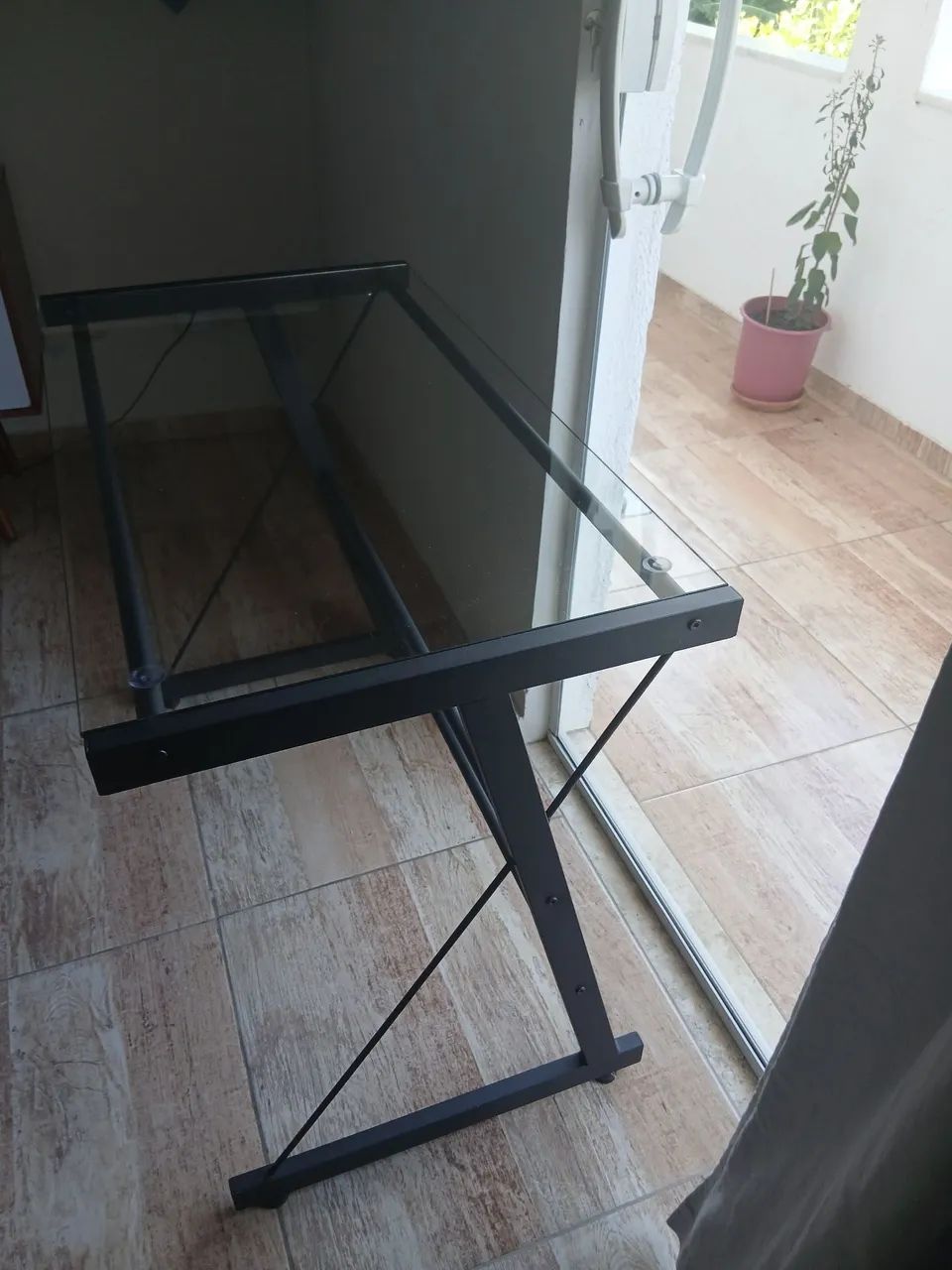 Escrivaninha de vidro 