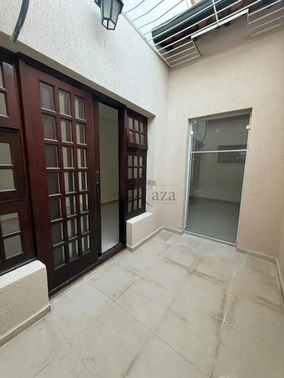 Casa - Centro - Jacareí - 2 Dormitórios - 70m². - Foto 4