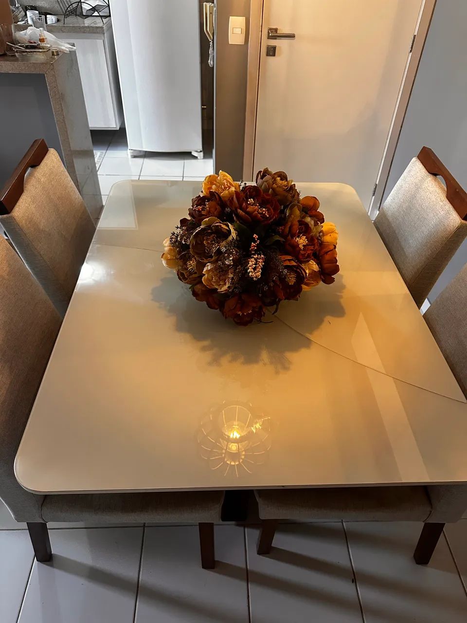 Mesa de Jantar + arranjo - Foto 3