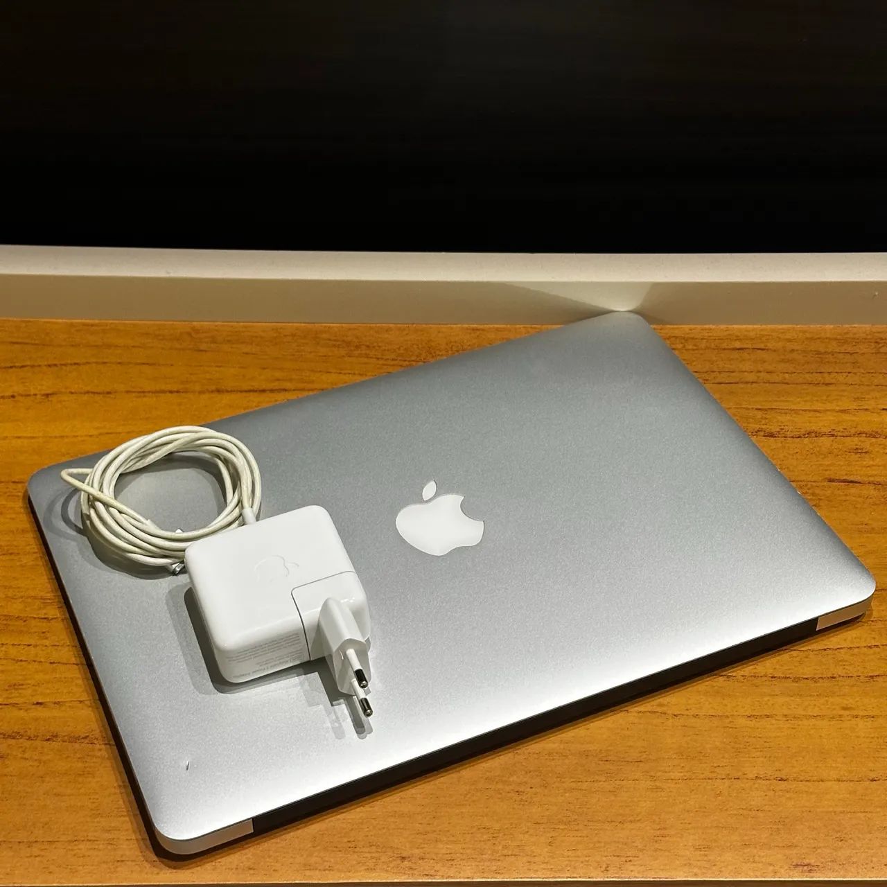 MacBook Air 2017 / 8GB/ SSD M2 / CORE I5  - Foto 4