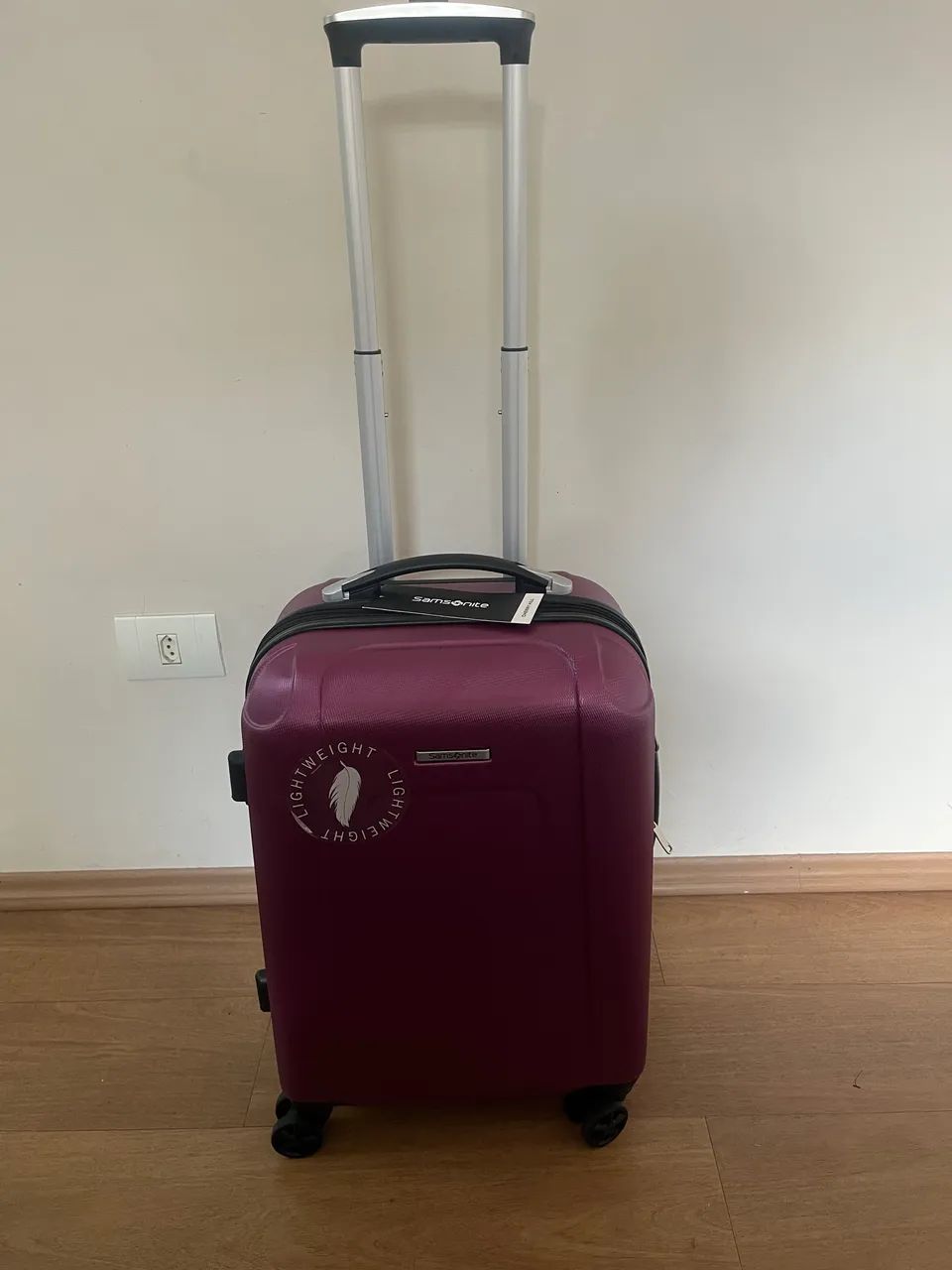 Mala sansonite Cherry Hill Roxa 20 ? EUA