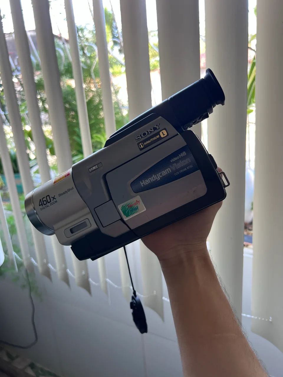 Sony Handycam Vision CCD-TRV68