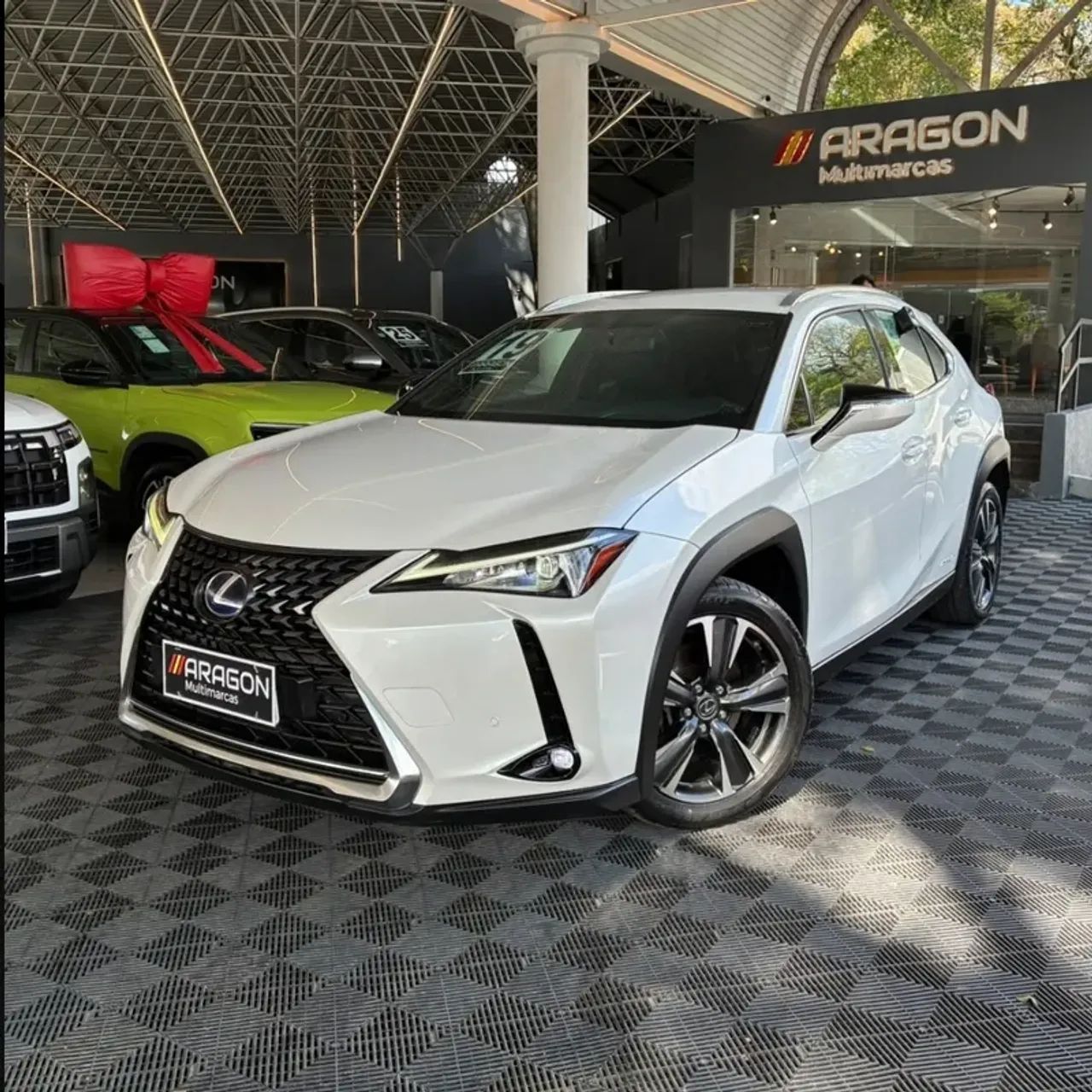 Lexus UX-250H Dynamic 2.0 16V Aut.(hybrid) 2019