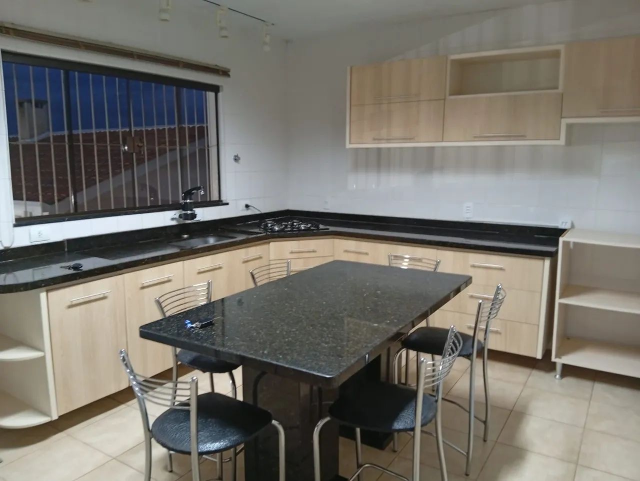 Vendo Casa Semi Mobiliada em Oficinas - Foto 3