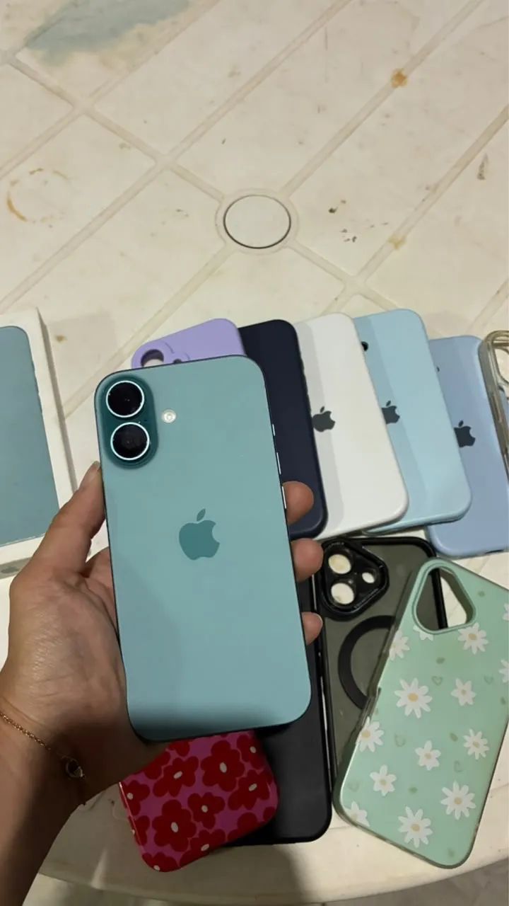 IPHONE 16  - Foto 3