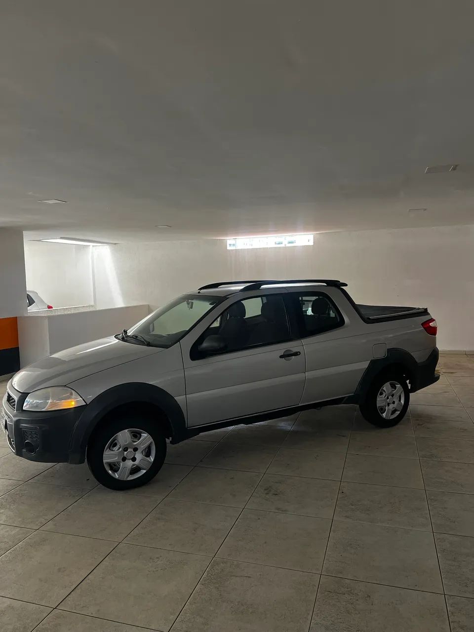 Fiat Strada Working Celeb.1.4 Fire Flex 8V CD 2014 - Foto 2