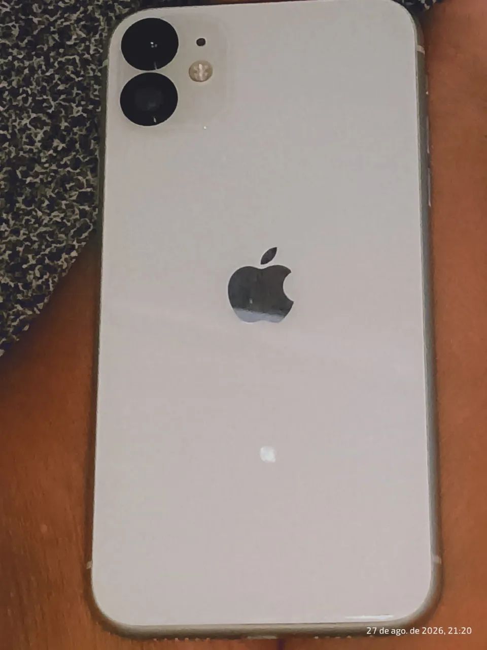 iPhone semi novo - Foto 2
