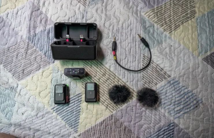 DJI Mic V1 Kit com 2 + Case e Acessórios 