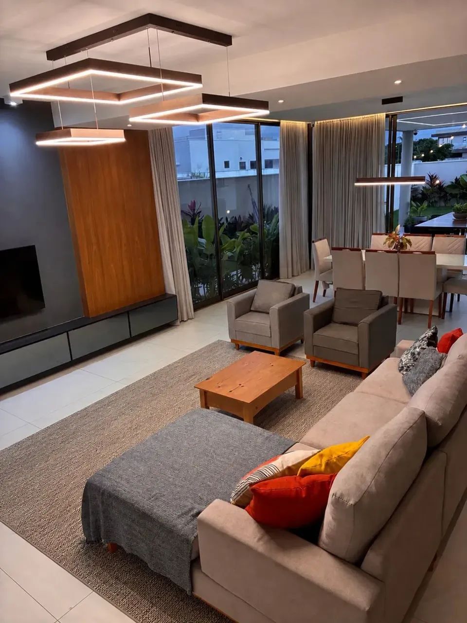 Casa Duplex C/327m² Alphaville Parayba C/5 Suítes, + DCE + 4 Vagas - Foto 4