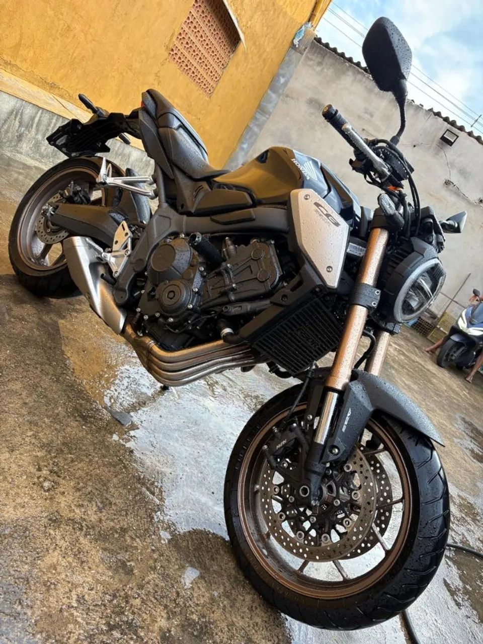 Cb 650 r 2021 - Foto 3