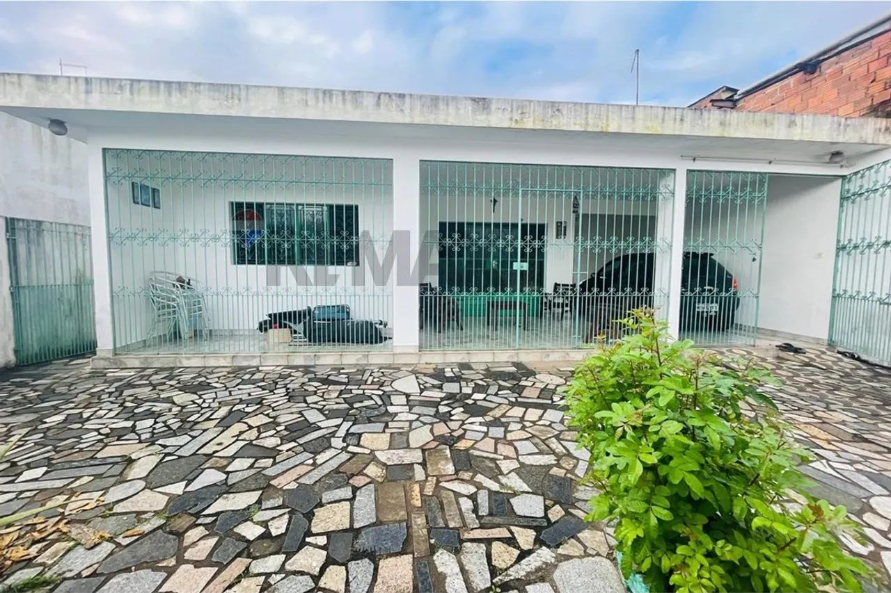 Casa na Santa Lúcia, Tabuleiro do Martins.