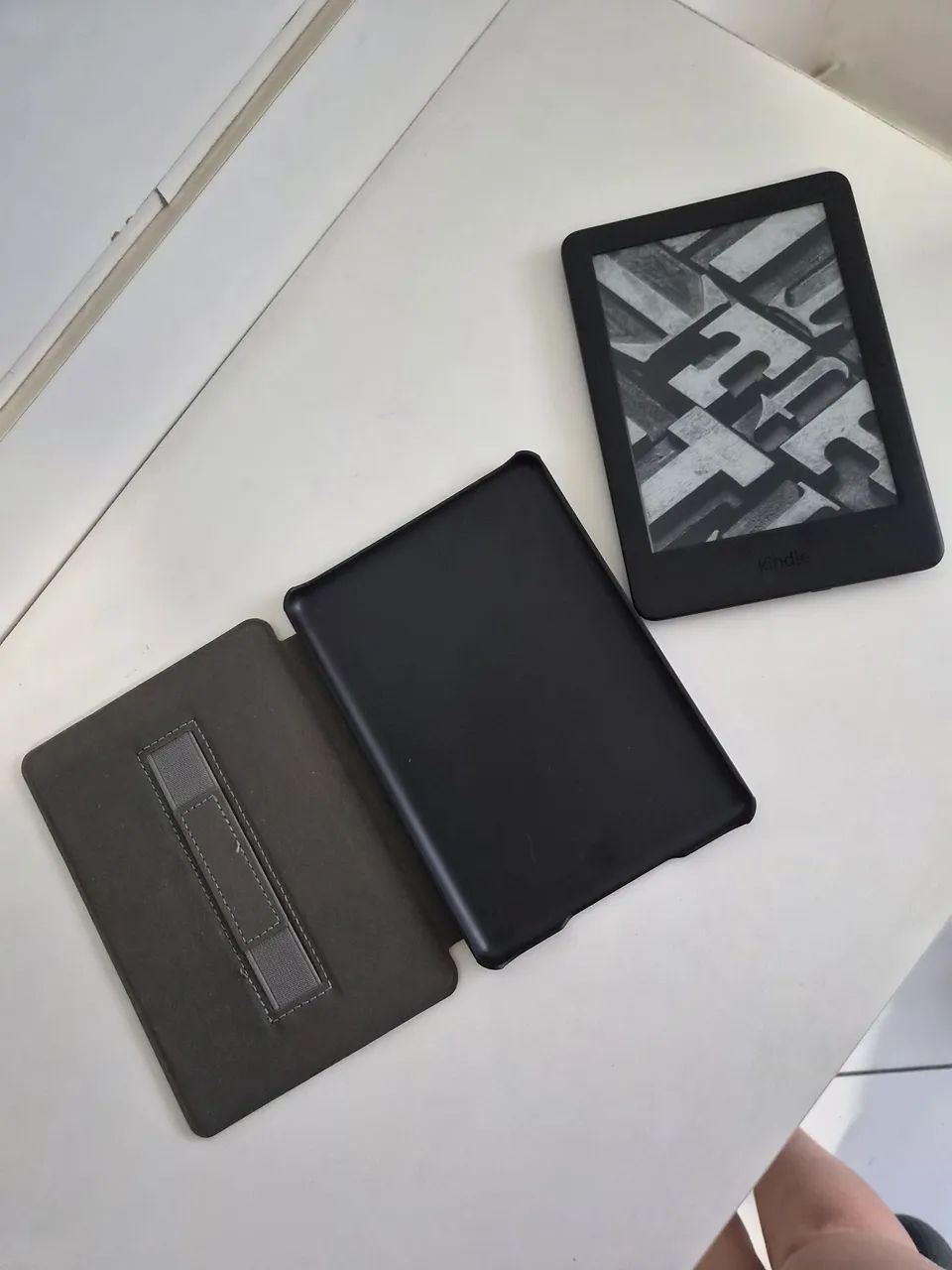 Kindle 10° geração  + capa magnética  - Foto 2